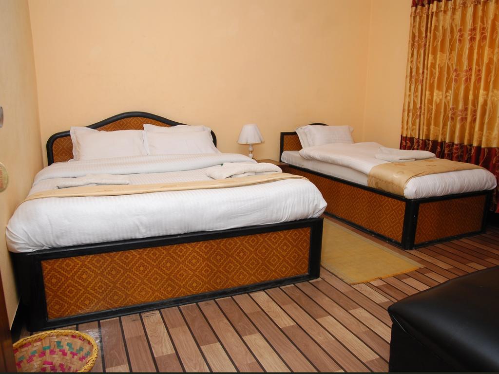 Elbrus Home Kathmandu Phòng bức ảnh