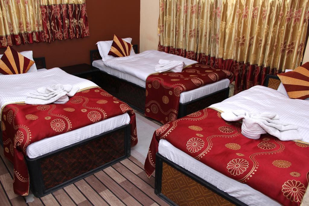 Elbrus Home Kathmandu Phòng bức ảnh